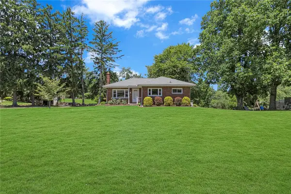 115 Shafer Rd, Coraopolis, PA 15108