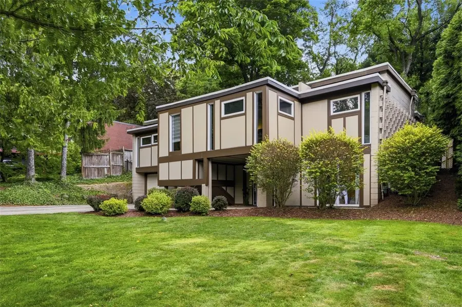 2322 Marbury Rd, Pittsburgh, PA 15221 - #2
