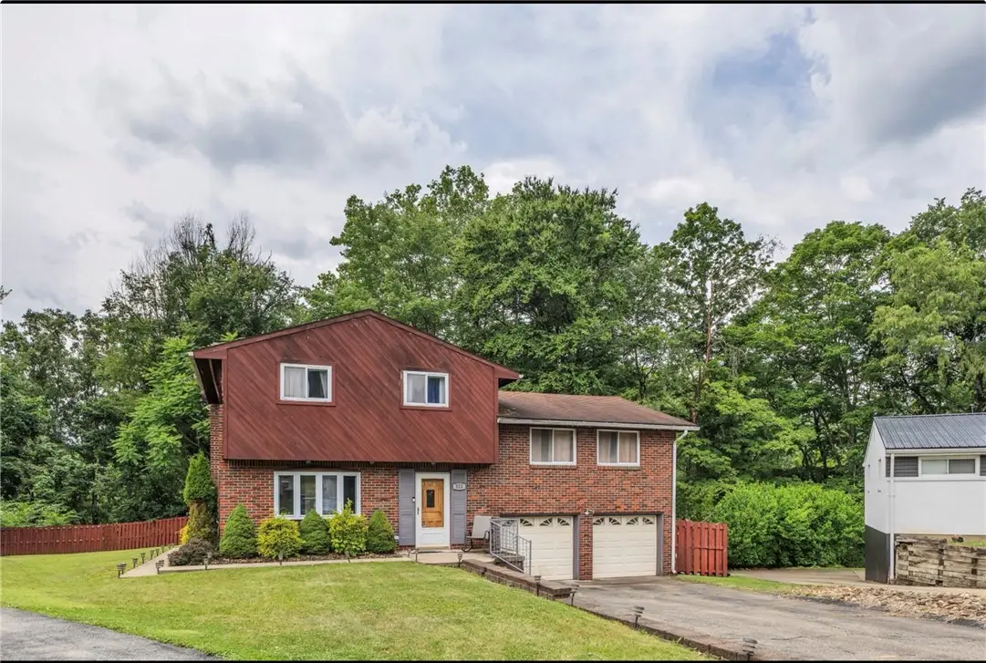 321 Saint Moritz Dr, Monroeville, PA 15146 - #1