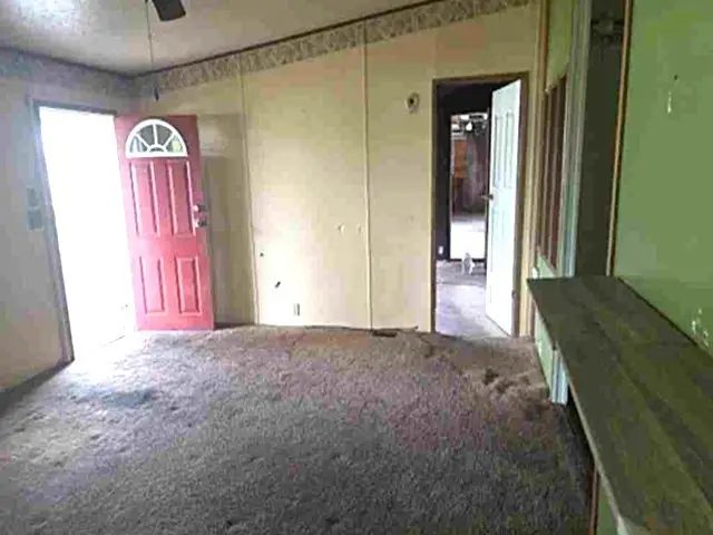 140 Victoria Ln, Hopwood, PA 15445 - #2