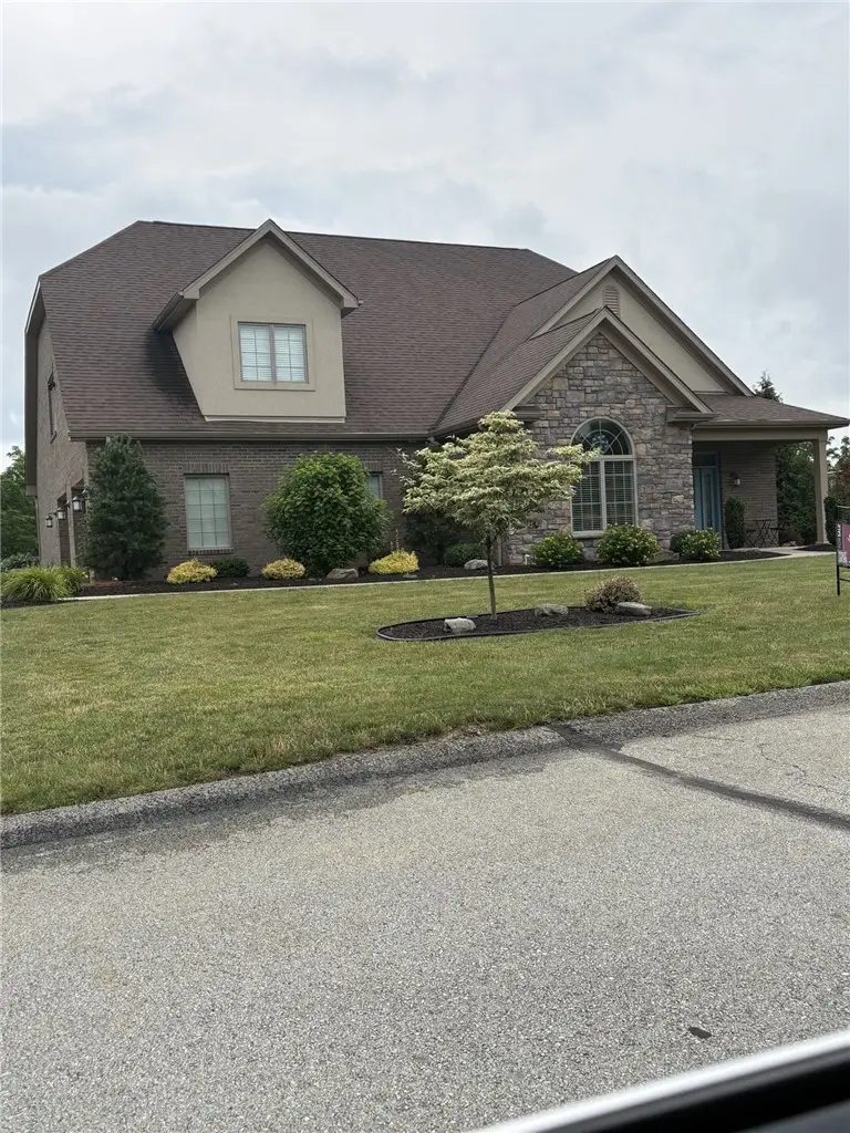 1090 Augusta Cir, Irwin, PA 15642 - #1