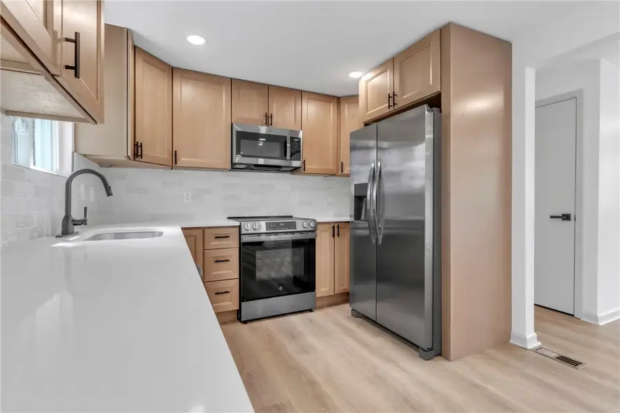225 Grant Ave, Ross, PA 15237 - #3