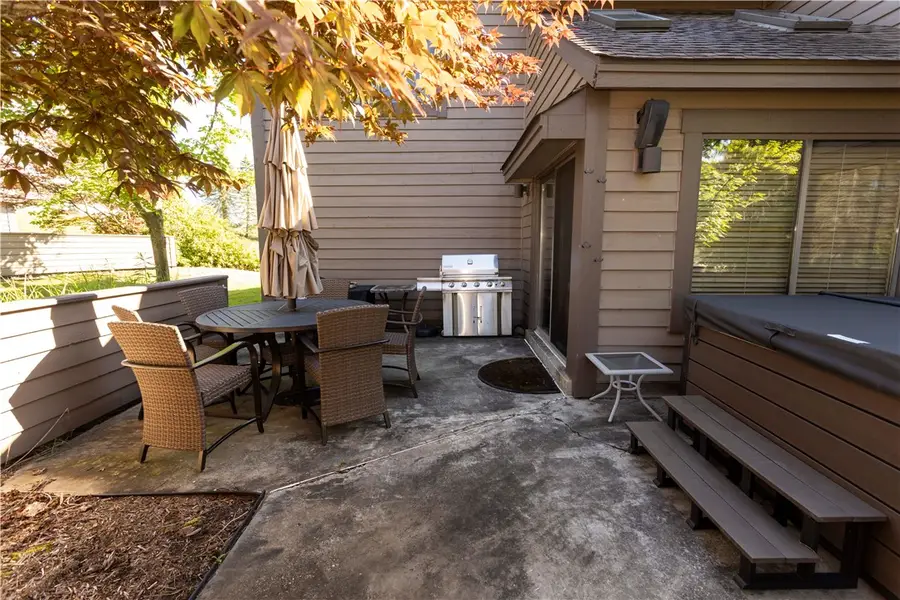 E-2 Sunridge Drive, Champion, PA 15622 - #3