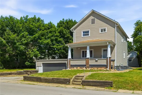 408 Wampum Ave, Ellwood City, PA 16117