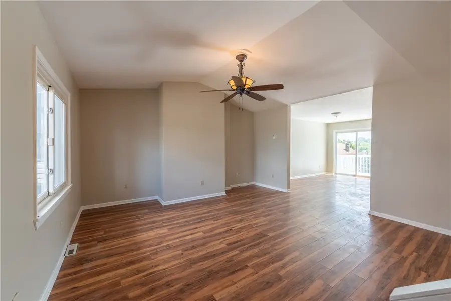 826 Eureka St, Pittsburgh, PA 15210 - #3