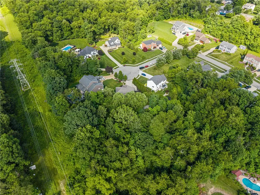 305 Daniela Dr, New Kensington, PA 15068 - #3