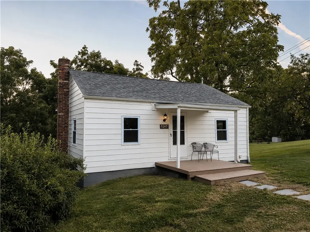 5207 Richland Rd, Gibsonia, PA 15044 - #1