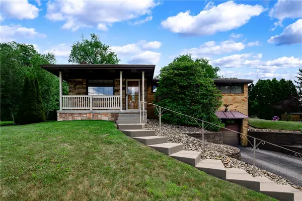 115 Bluegrass Drive, Butler, PA 16001