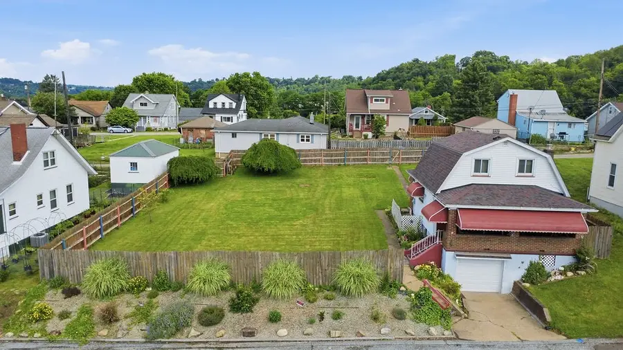 427 Lemon Ave, McKeesport, PA 15132 - #3
