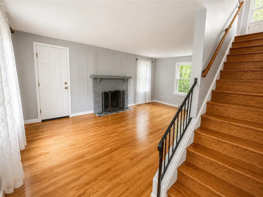 128 Sylvania Dr, Pittsburgh, PA 15236 - #2