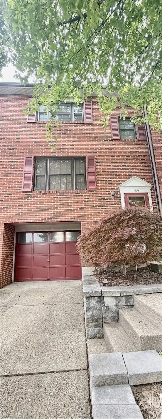 169 London Towne Dr, Pittsburgh, PA 15226 - #1