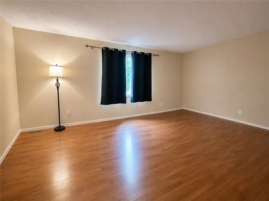 169 London Towne Dr, Pittsburgh, PA 15226 - #3