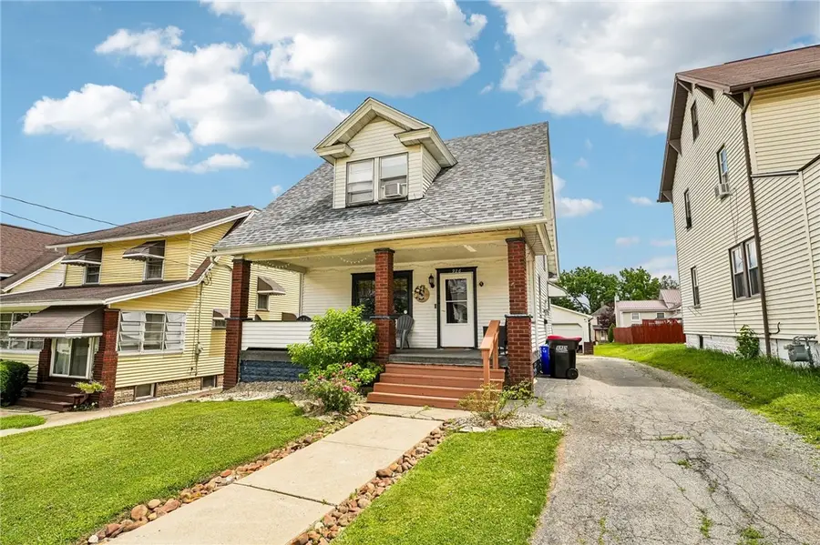 926 Hazel St, New Castle, PA 16101 - #3