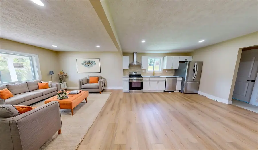 290 Vogliano St, Meadow Lands, PA 15347 - #3