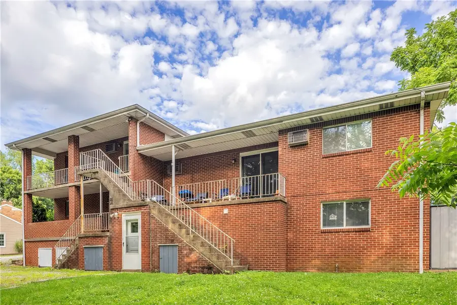 616 Woodburn Lane, Greensburg, PA 15601 - #2