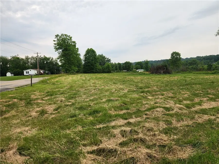402 Ceylon Rd, Carmichaels, PA 15320 - #2