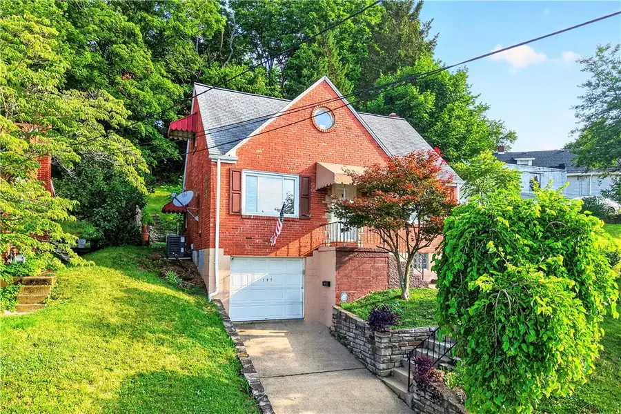 297 Patterson Ave, Bridgeville, PA 15017 - #2