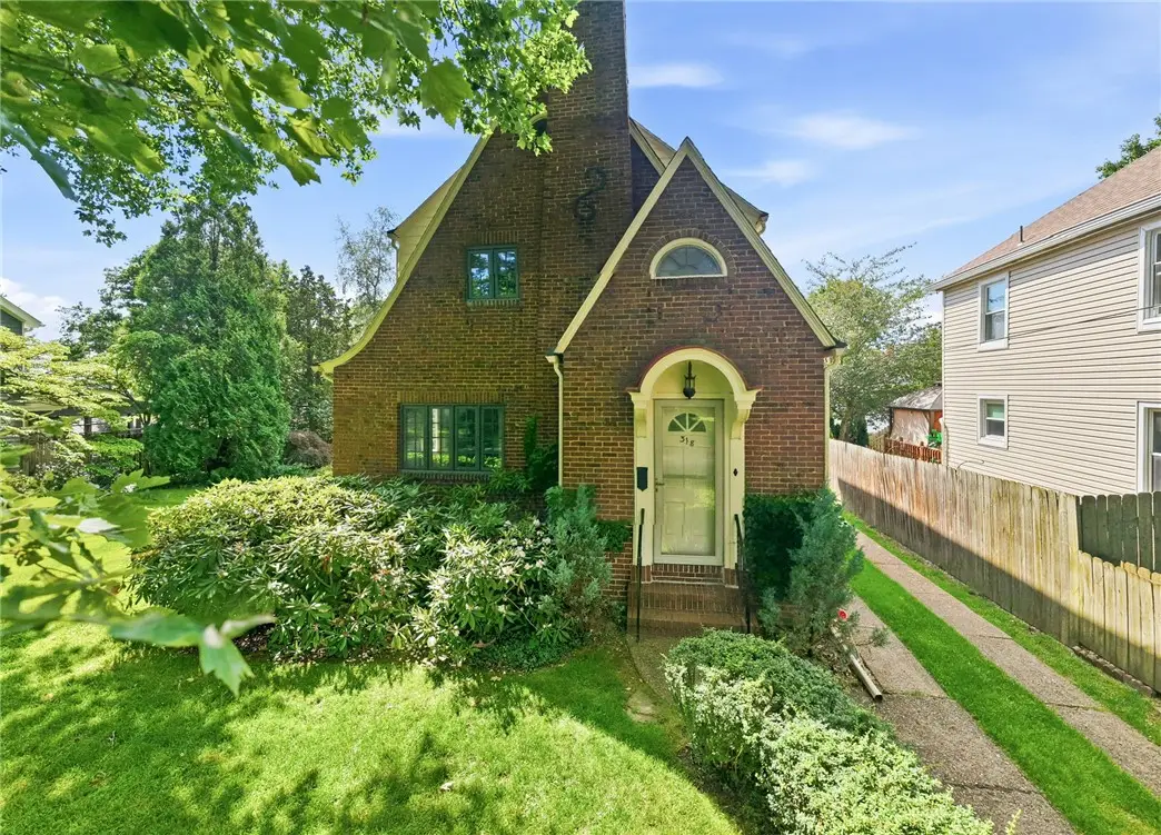 318 Morrison Ave, Greensburg, PA 15601 - #1