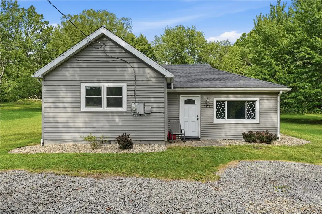 2375 S Keel Ridge Rd, Hermitage, PA 16148 - #1