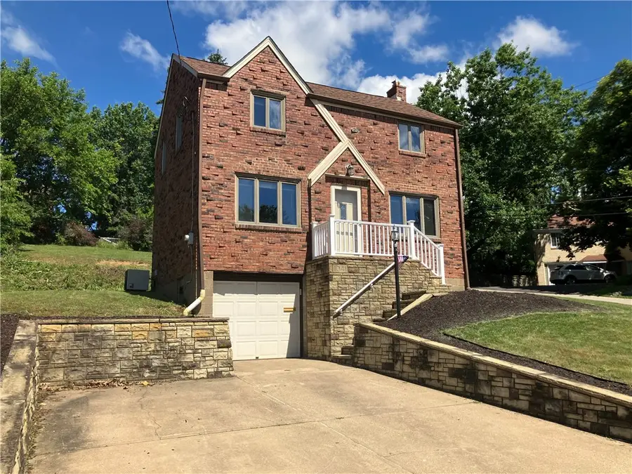 1041 Dallett Rd, Pittsburgh, PA 15227 - #2
