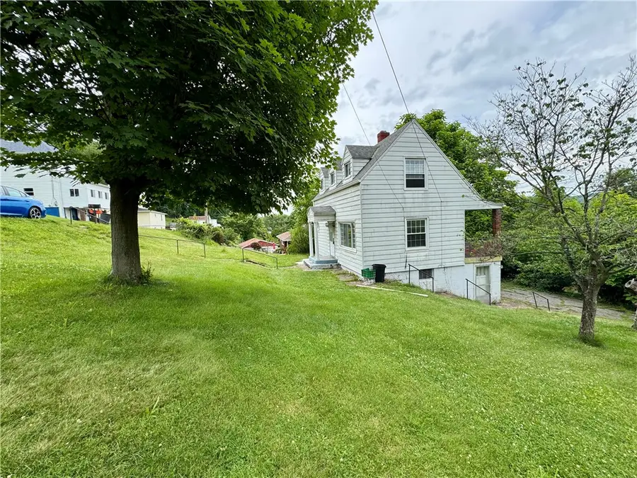 421 Mcgeary Ave, Monessen, PA 15062 - #3