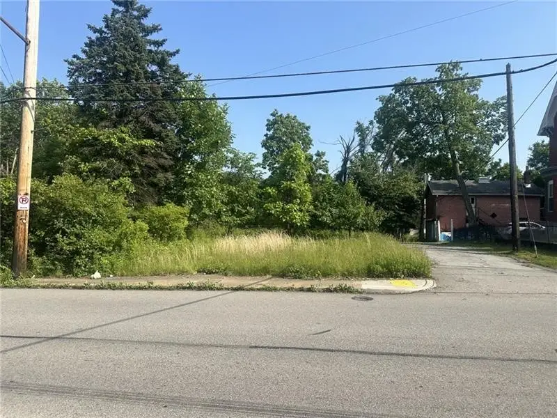 616 Lincoln Ave, East Liberty, PA 15206 - #1