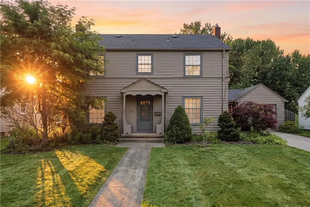 121 E Clen Moore Blvd, New Castle, PA 16105 - #1