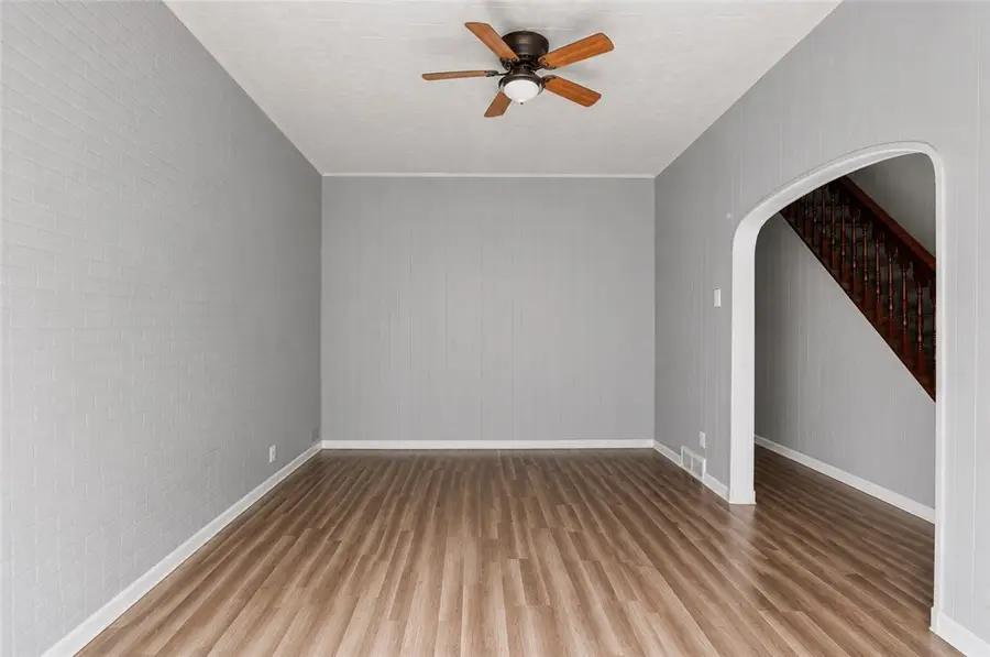 1111 Soles St, McKeesport, PA 15132 - #3