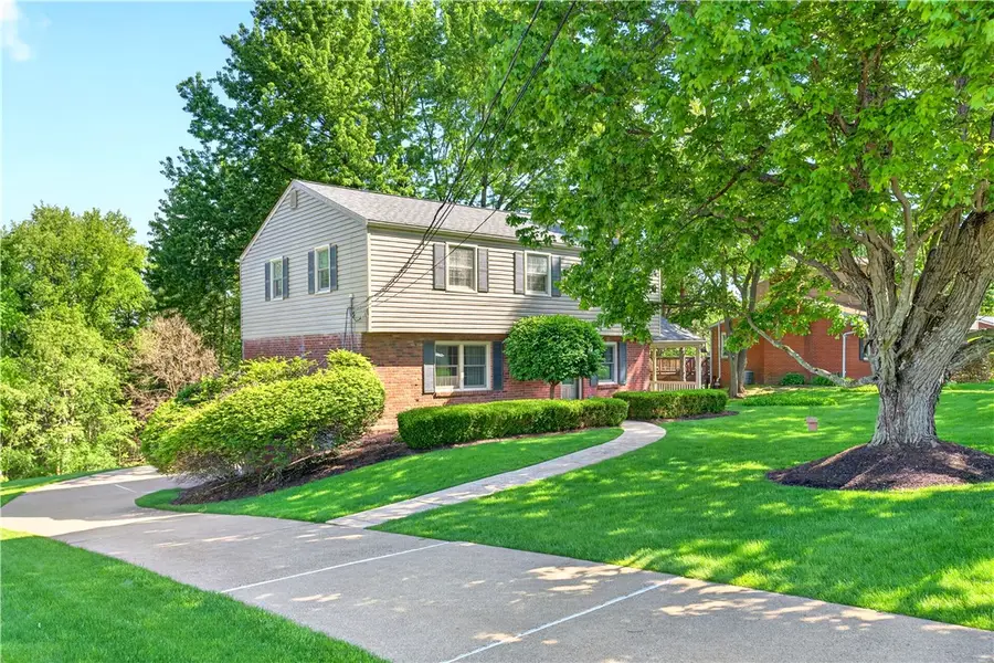 2545 Matterhorn Dr., Wexford, PA 15090 - #2