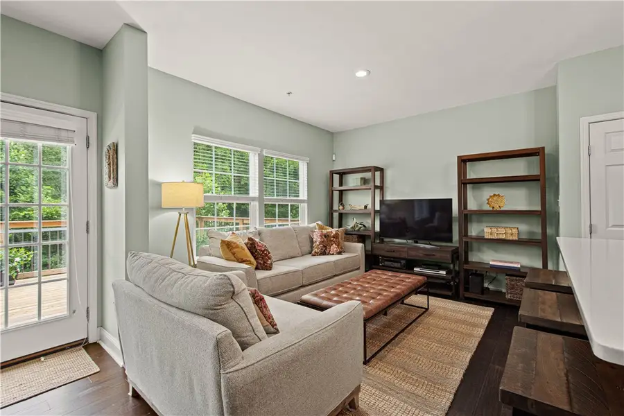 98 Kensington Dr, Pittsburgh, PA 15237 - #3