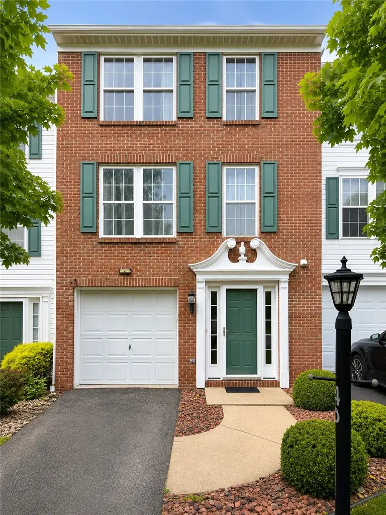 48 Links Dr, New Castle, PA 16101 - #1