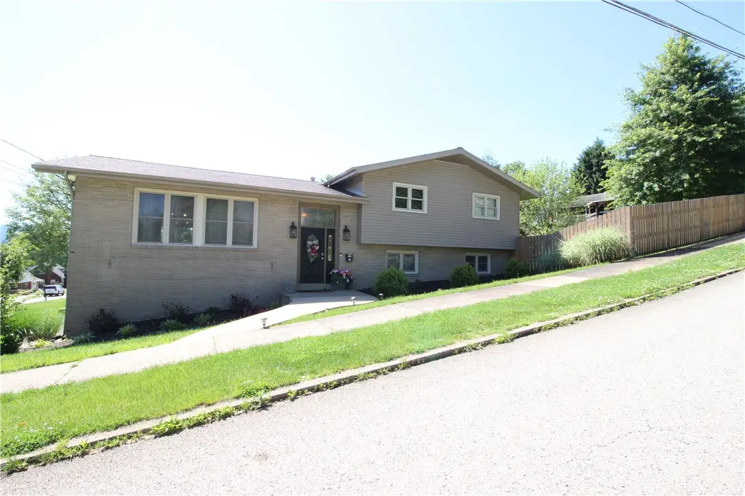 100 Nassau St, Uniontown, PA 15401 - #1
