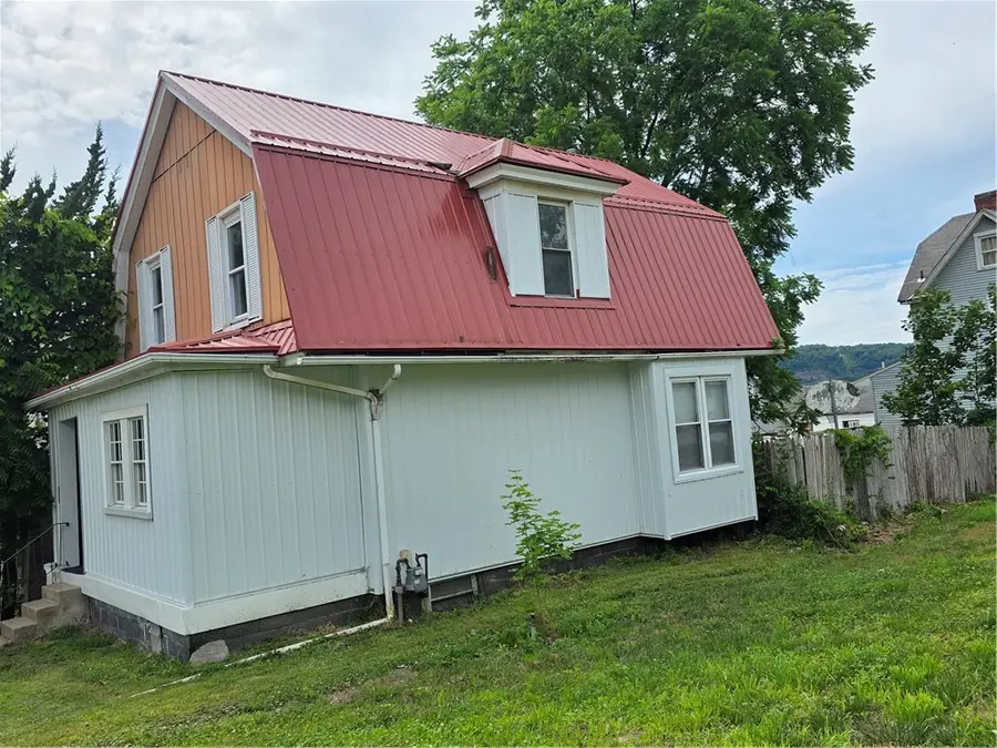121 Catalpa Street, New Kensington, PA 15068 - #2