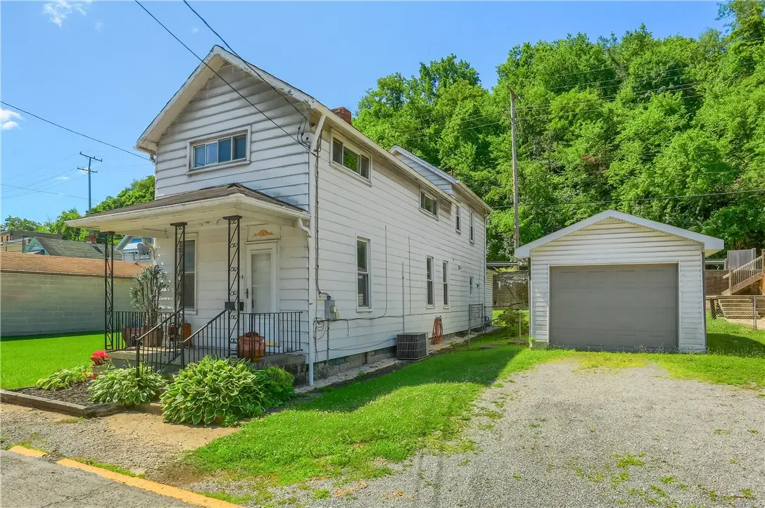 1550 Glenn Way, Stowe, PA 15136 - #1