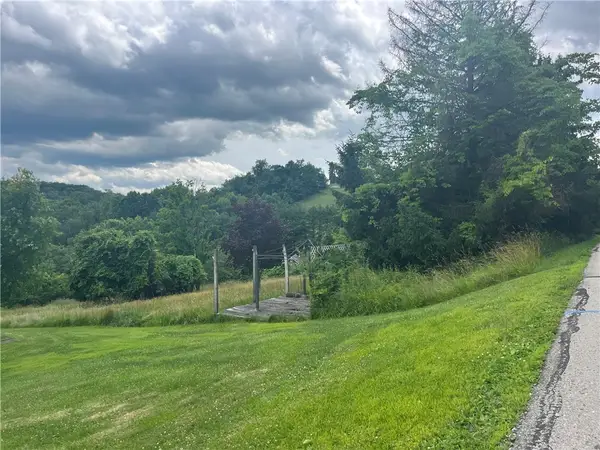 000 Calhoun Drive, Elizabeth Twp, PA 15037