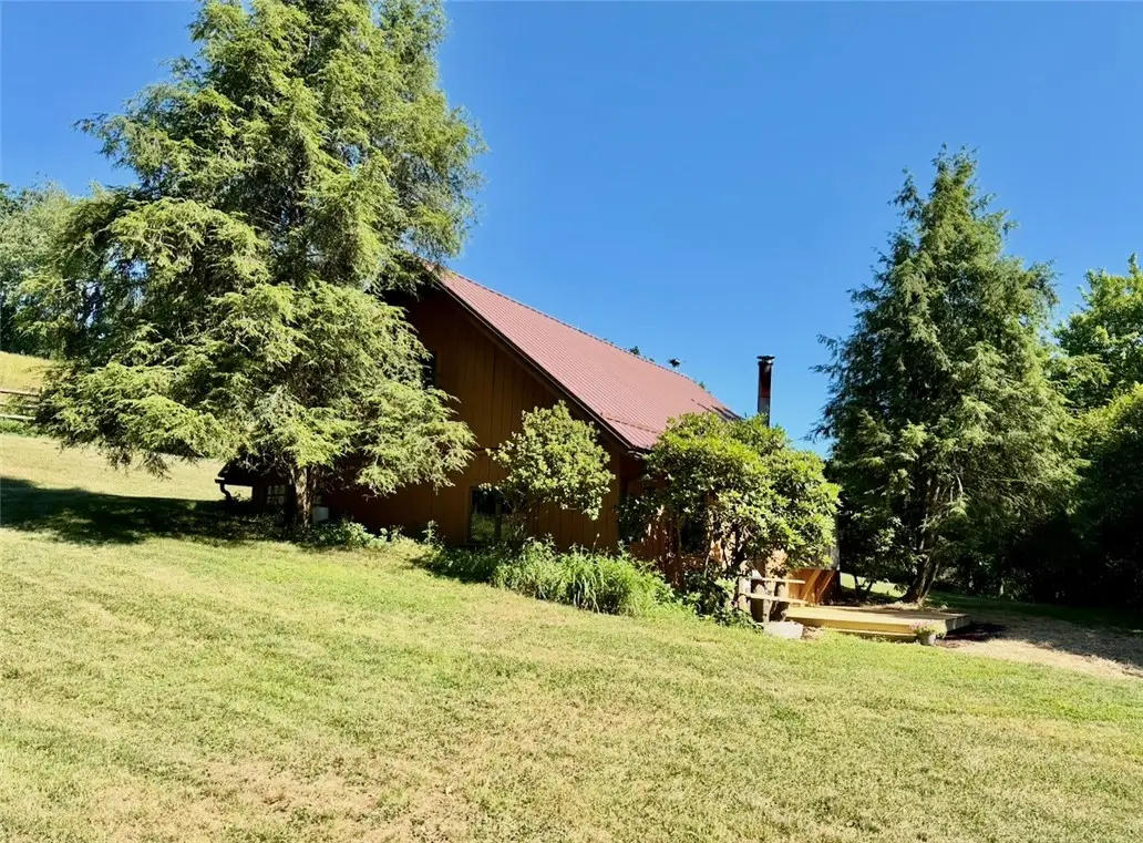 429 Dutch Hollow Rd, Kittanning, PA 16201 - #1