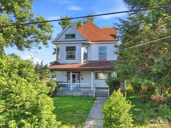 15 Division Street, Pittsburgh, PA 15205