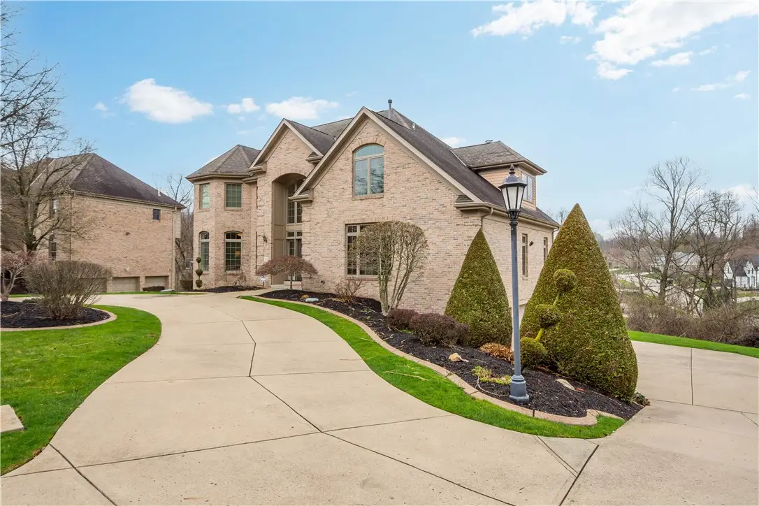 7031 Pinehurst, Presto, PA 15142 - #1