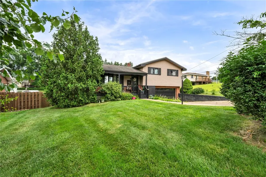 2 Eichelberger Dr, Coraopolis, PA 15108 - #2