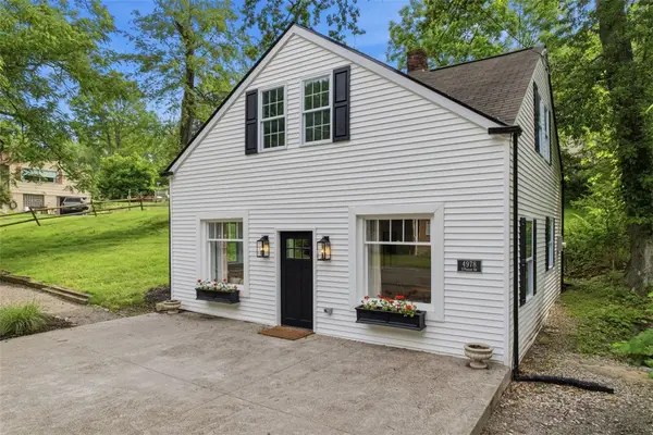 4978 S Pioneer Road, Gibsonia, PA 15044