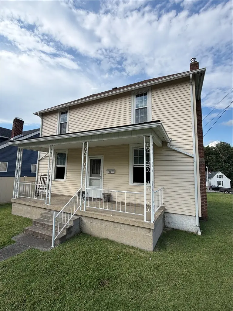 312 E Georgia Ave, Connellsville, PA 15425 - #3