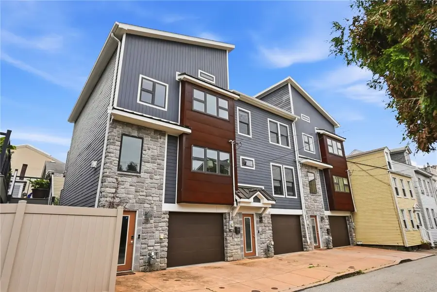 2652 Larkins Way, Pittsburgh, PA 15203 - #3