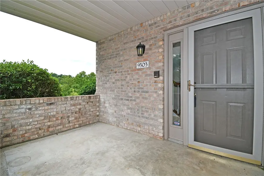 9503 Sundance Dr, Bridgeville, PA 15017 - #2