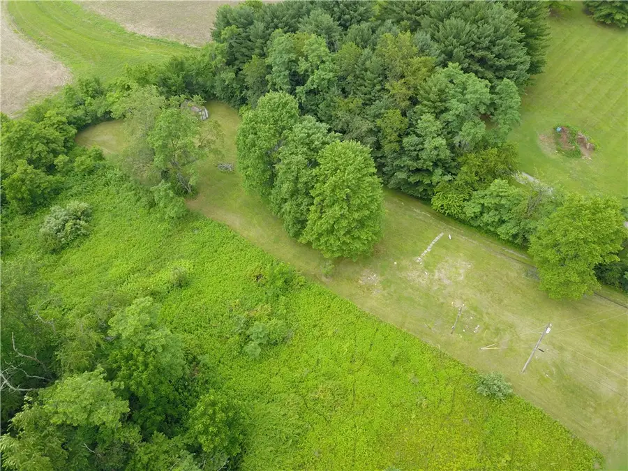2041 Cemetery Road, New Alexandria, PA 15670 - #2