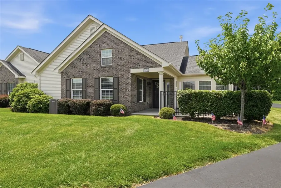 2192 Westview Cir, Harmony, PA 16037 - #2