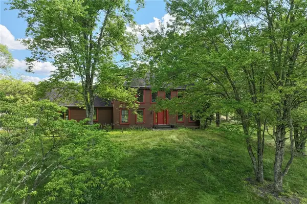1125 Woodland Rd, Baden, PA 15005