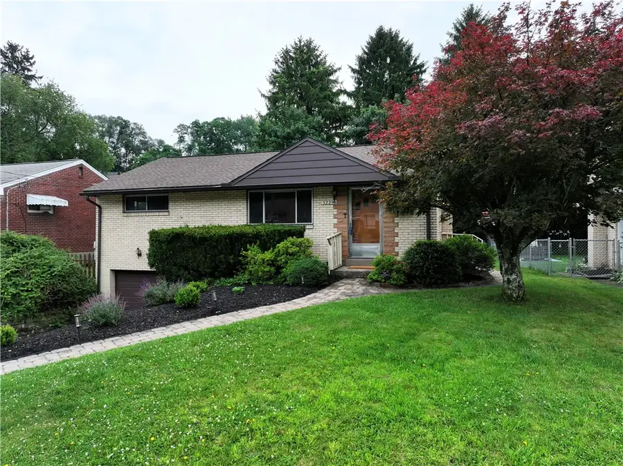 5229 Colewood Dr, Pittsburgh, PA 15236 - #3