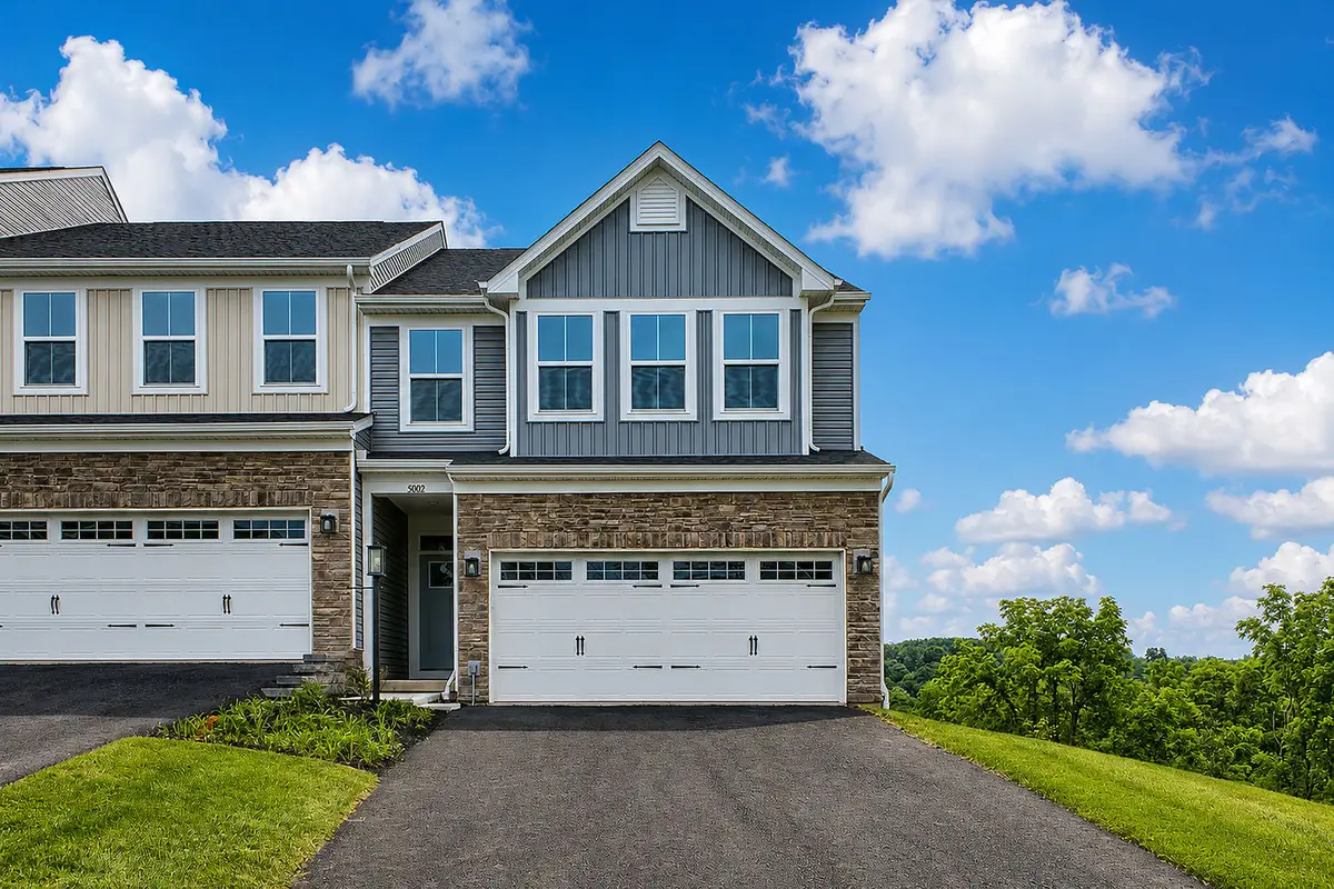 5002 Wellington Ct, Jeannette, PA 15644 - #1