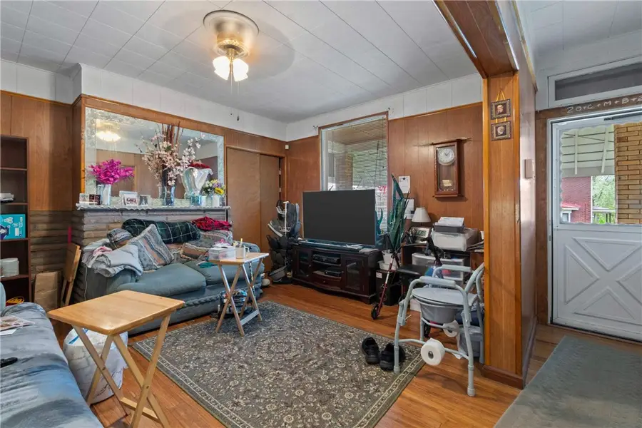 1028 Lakewood Ave, Pittsburgh, PA 15220 - #3