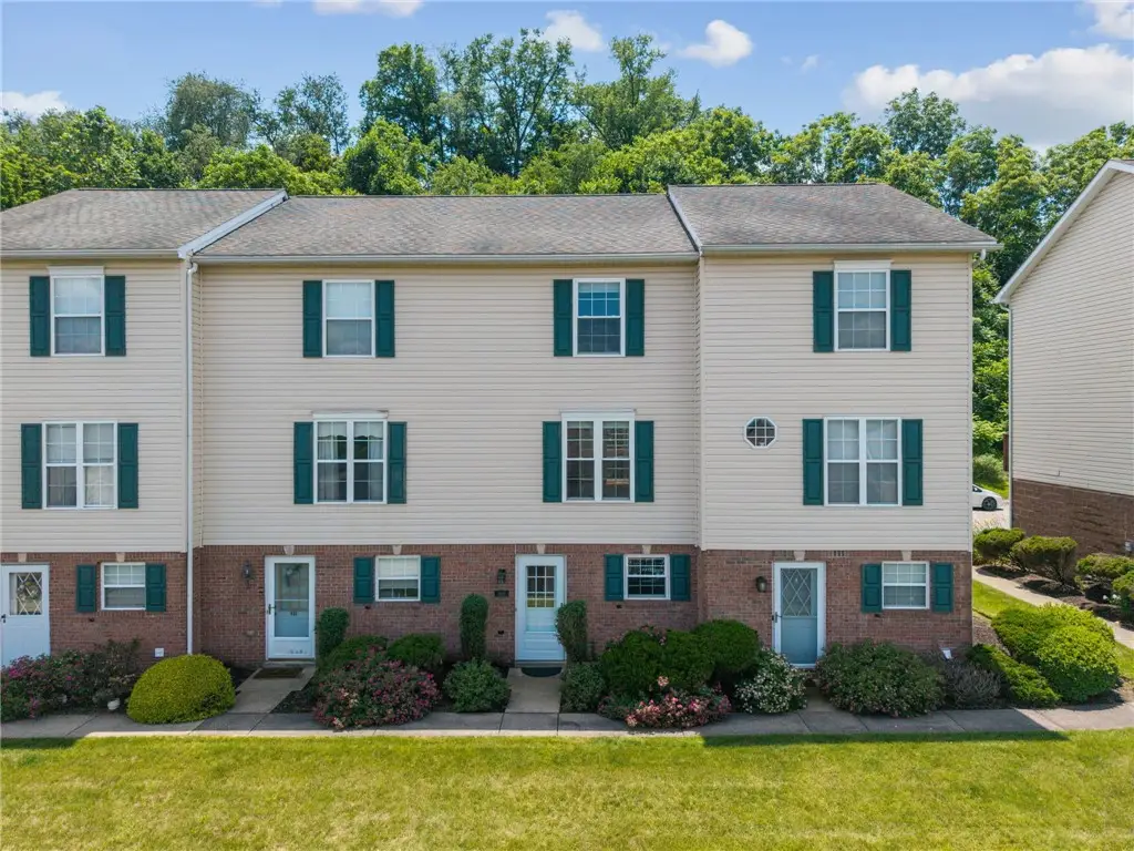 404 Silvis Way, Greensburg, PA 15601 - #1